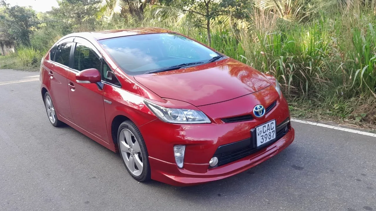 Private car for Sri Lanka transfers